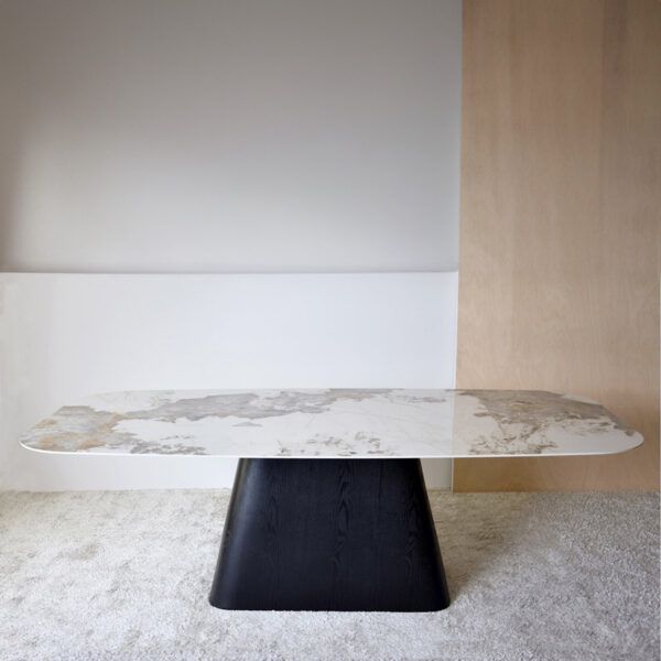 MESA COMEDOR PIEDRA SINTERIZADA Y FRESNO